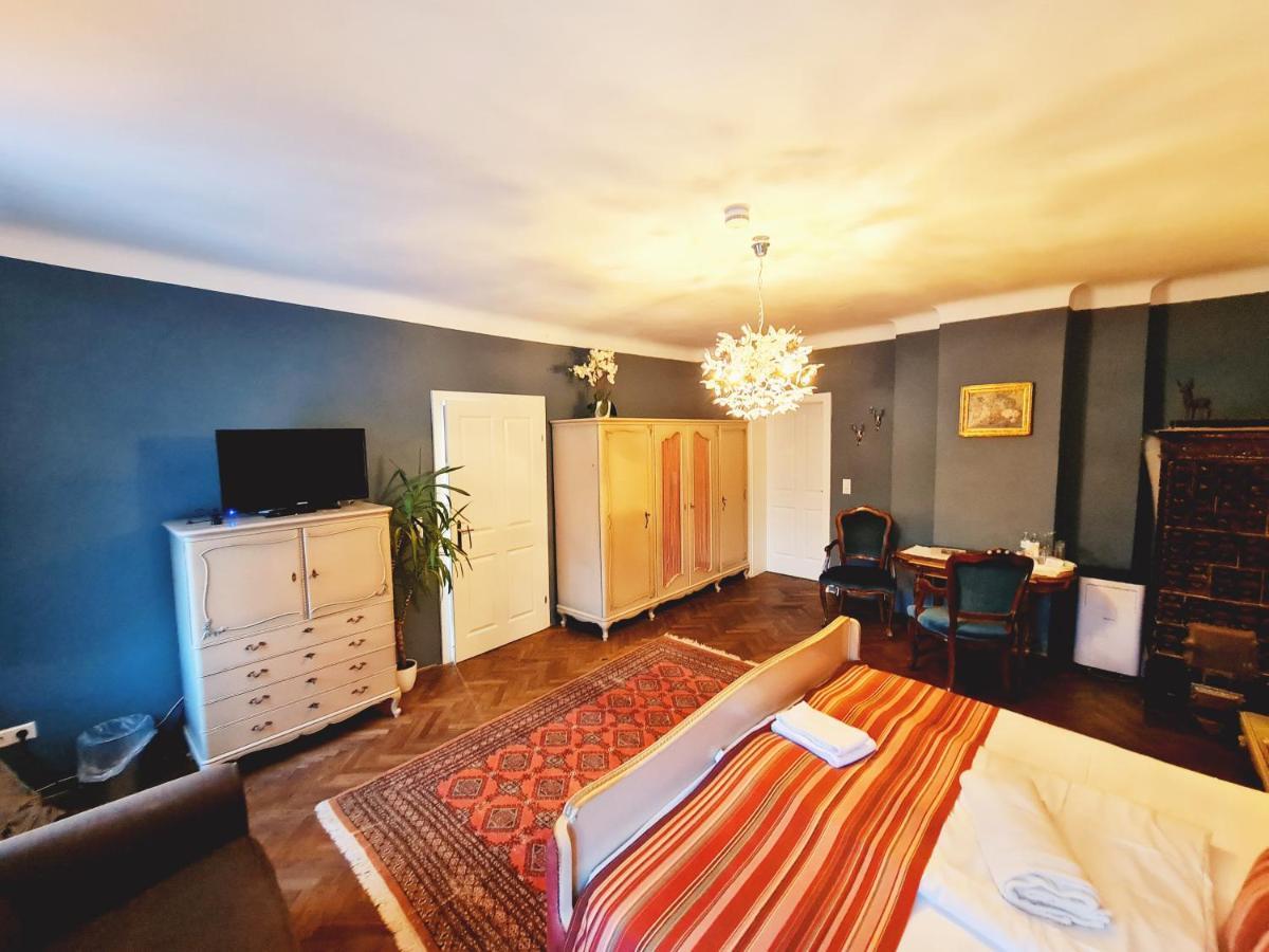 Gewerkenschloessl Zeilinger Bed & Breakfast 4*